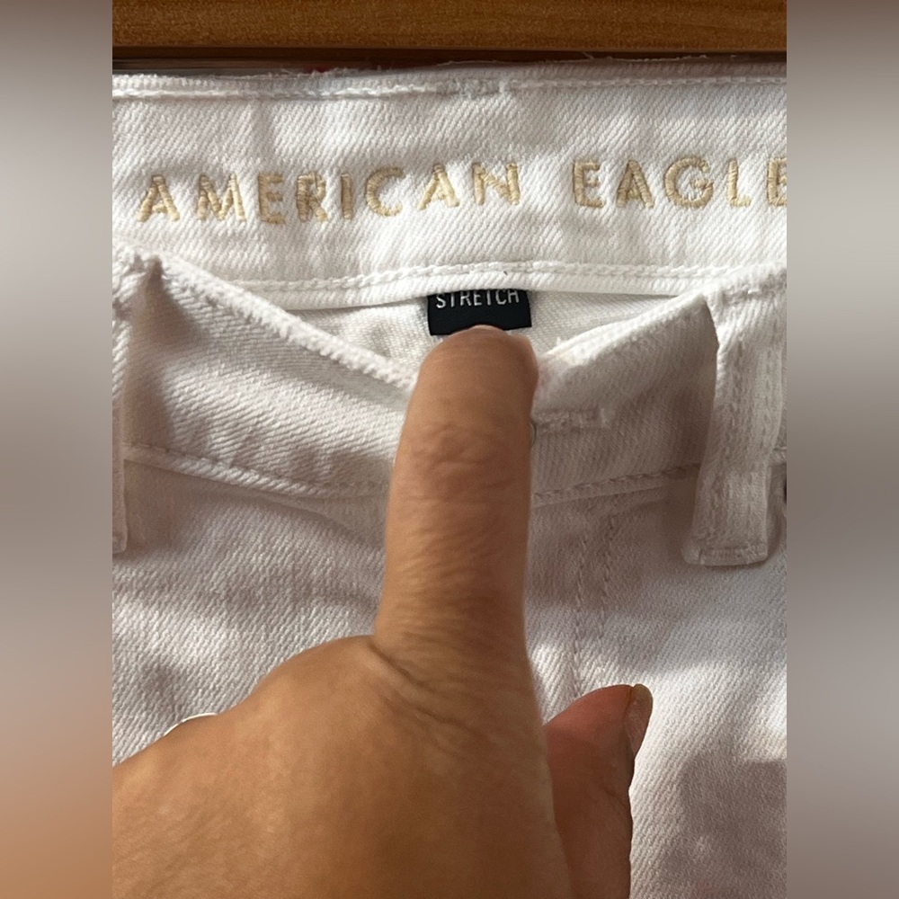 American Eagle outfitters White Ripped  & distressed Stretch Mom Straight Jeans - Picture 6 of 15